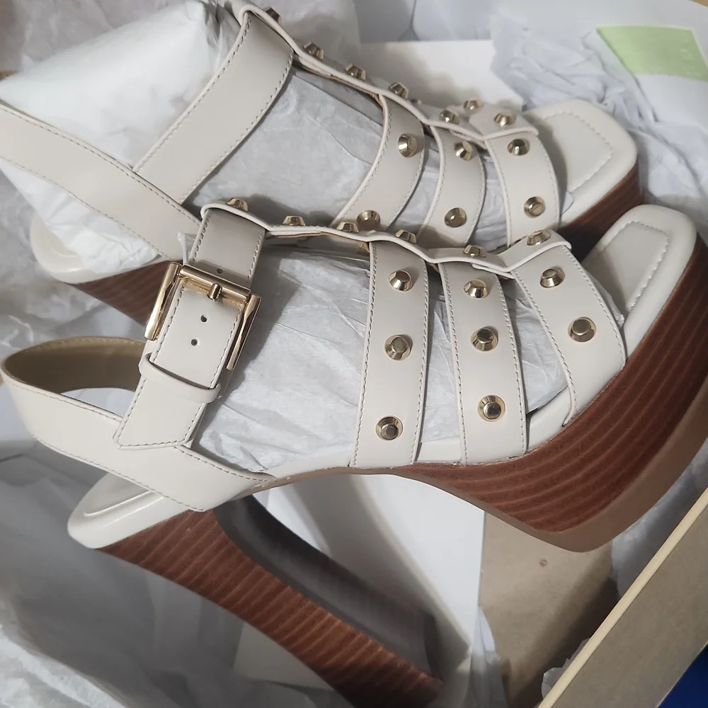 Women's Cream Platform Sandals - Picture 4 of 6